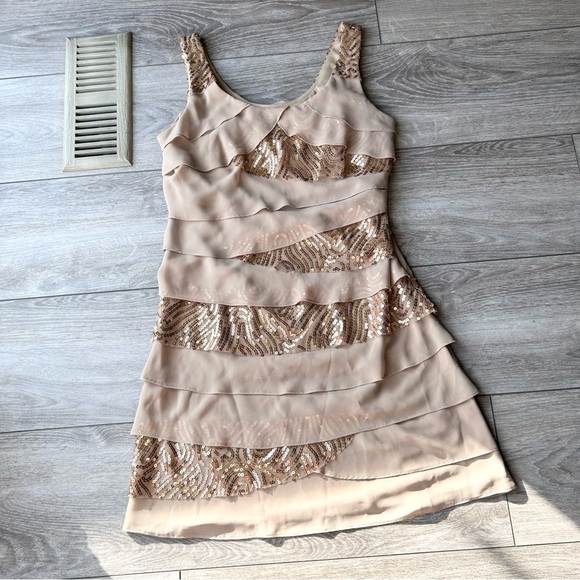 Laura CHAMPAGNE Sequins Ruffled Stretch Shift Evening Dress - Picture 4 of 12